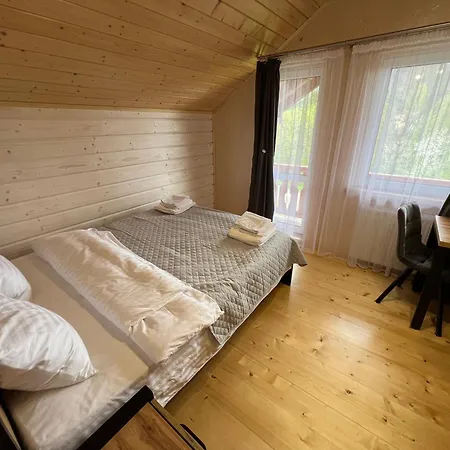 Πανσιόν Kolos House *